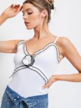 NWT Easel Lace Trim White Camisole/Tank Top with Black Trim, size Small